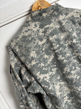 Charger l'image dans la galerie, Surplus US Army ACU Combat Uniform Jacket-Large X Long - The Militaria Shop