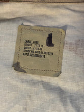 Charger l'image dans la galerie, Gulf War US Army DCU Camouflaged Combat Field Coat/Jacket - Large/Long - The Militaria Shop