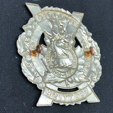 Load image into Gallery viewer, Original WW1/WW2 Canadian Army Cap Badge - Toronto Scottish Regiment - The Militaria Shop