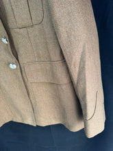 Lade das Bild in den Galerie-Viewer, British Army Surplus No.2 Service Dress Jacket - Size 182/100/92 - The Militaria Shop