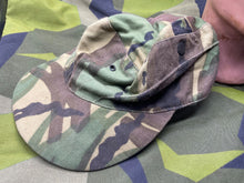 Load image into Gallery viewer, Original British Army 68 Pattern Cold Weather DPM Combat Camouflage - Size 6 1/2 - The Militaria Shop
