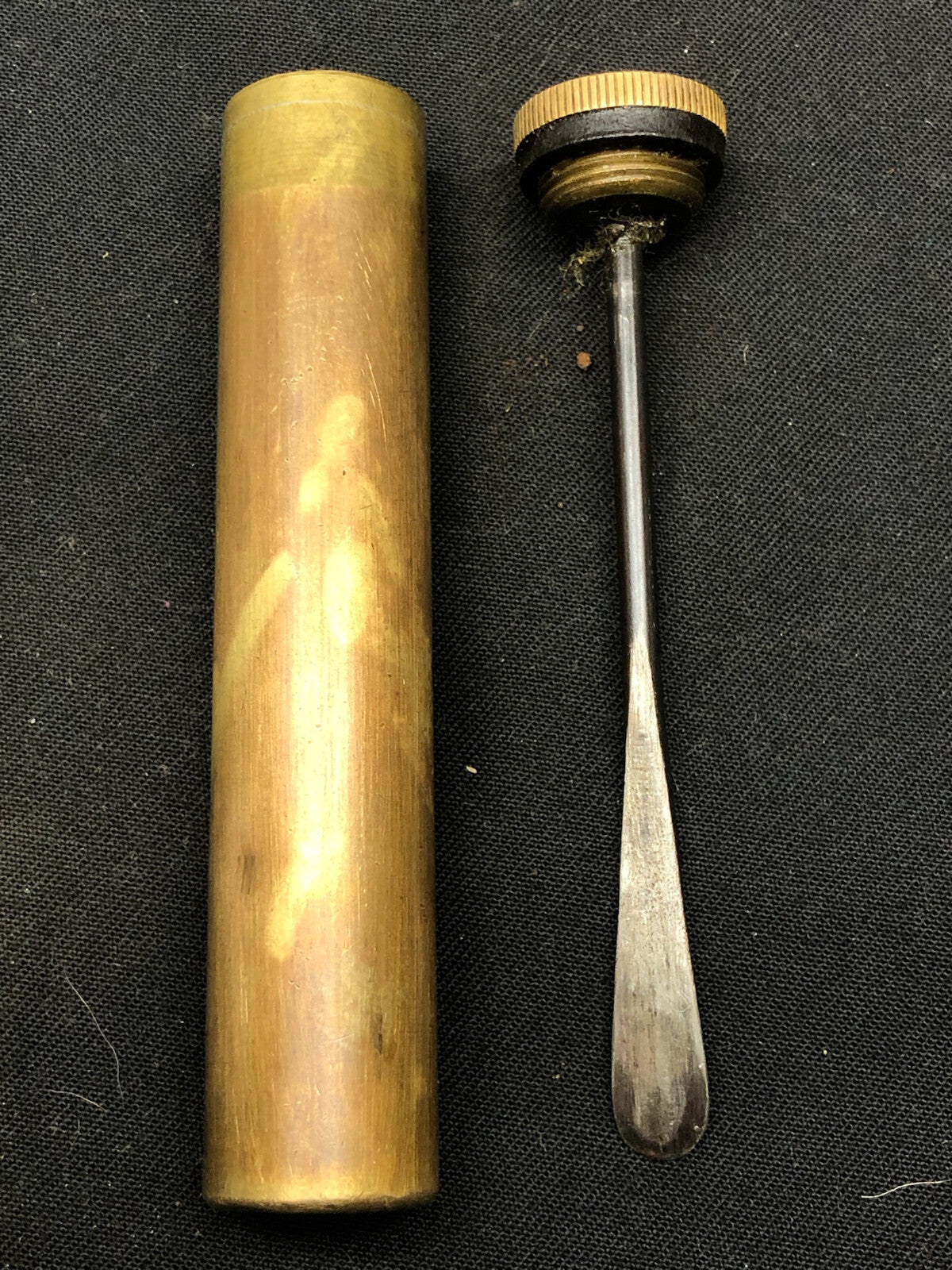 Original WW1 British Army Brass Oil Bottle - SMLE Lee Enfield - EFD Marked - The Militaria Shop