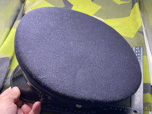 Charger l'image dans la galerie, Original British Army - Royal Signals Cap & Badge - Size 58cm - The Militaria Shop