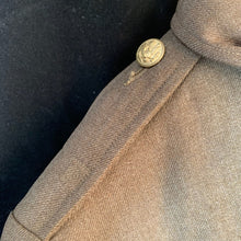 Lade das Bild in den Galerie-Viewer, Original WW2 US Army Class A Dress Jacket 1940 - Private Ryan Prop - 39 Regular - The Militaria Shop