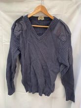 Charger l'image dans la galerie, Genuine British RAF Royal Air Force Pull Over Jumper Jersey - Size 6 - The Militaria Shop