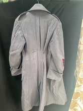 Charger l'image dans la galerie, Genuine British Army Surplus Household Guards Greatcoat Overcoat Size 188/100 - The Militaria Shop