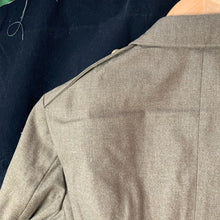 Lade das Bild in den Galerie-Viewer, Original WW2 US Army Class A Dress Jacket 1940 - Private Ryan Prop - 39" Long - The Militaria Shop