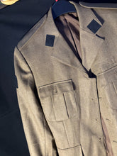 Charger l'image dans la galerie, Grade 1 British Army FAD No2 Dress Uniform Jacket - Size 188/92/72 - The Militaria Shop