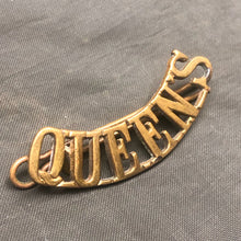 Lade das Bild in den Galerie-Viewer, Original WW1 British Army Norfolk Regiment Brass Shoulder Title - The Militaria Shop