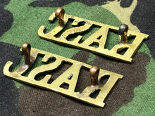 Load image into Gallery viewer, Original WW2 British Army Brass Shoulder Titles - RASC Royal Army Service Corps - The Militaria Shop