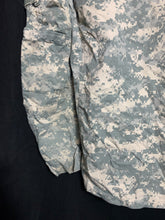 Load image into Gallery viewer, US Army Issue ACU Digicam Digital Camouflage Ripstop Shirt - Small - X Long - The Militaria Shop