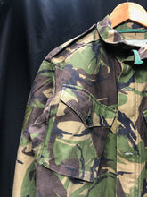 Lade das Bild in den Galerie-Viewer, Genuine British Army Surplus Combat Jacket Smock DPM - Size 190/104 - The Militaria Shop