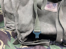 Lade das Bild in den Galerie-Viewer, Original British Army 58 Pattern Webbing Back Pack - The Militaria Shop