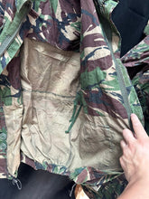 Lade das Bild in den Galerie-Viewer, Genuine British Army DPM Camouflaged Combat Field Jacket - Size 170/96 - The Militaria Shop