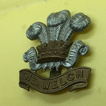 Load image into Gallery viewer, Original WW2 British Army Royal Welch Regiment Cap Badge - The Militaria Shop