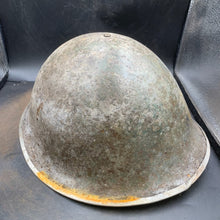Lade das Bild in den Galerie-Viewer, Original WW2 British/Canadian Army Mk3 Turtle Combat Helmet - The Militaria Shop