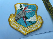 Lade das Bild in den Galerie-Viewer, Original US Airforce - Strategic Air Command Shoulder Badge - The Militaria Shop