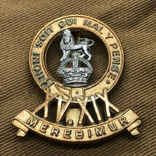 Load image into Gallery viewer, Genuine WW2 British Army Cap Badge - 15th/19th The King's Royal Hussars - The Militaria Shop