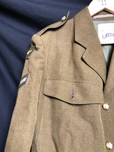 Lade das Bild in den Galerie-Viewer, British Army Grade 1 No.2 Dress Uniform Jacket - Glider Pilot - Size 188/108/92 - The Militaria Shop