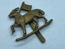 Load image into Gallery viewer, Original British Army The Queen's West Surrey Regiment Cap Badge - The Militaria Shop