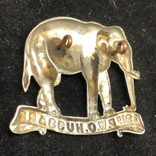 Lade das Bild in den Galerie-Viewer, Original WW1 British Army Cap Badge - 19th Prince Of Wales' Own Hussars - The Militaria Shop