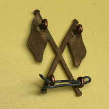 Load image into Gallery viewer, Original WW2 British Army Brass Signallers Flag Sleeve Badge - The Militaria Shop
