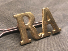 Load image into Gallery viewer, Genuine British Army Brass Shoulder Title - Royal Artillery - The Militaria Shop