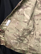 Charger l'image dans la galerie, British Army MTP Camouflaged Combat Jacket Warm Weather - Size 170/104 - The Militaria Shop
