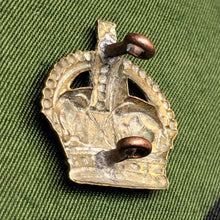 Load image into Gallery viewer, Original WW1/WW2 British Army Rank Crown - The Militaria Shop