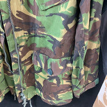 Lade das Bild in den Galerie-Viewer, Genuine British Army Combat DPM Temperate Jacket Smock Combat - 180/96 - The Militaria Shop