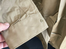 Lade das Bild in den Galerie-Viewer, Brand New - British Army Shirt Khaki Long Sleeve Mens Uniform - No2 Shirt - 52" - The Militaria Shop