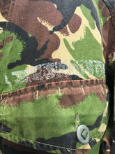 Charger l'image dans la galerie, Genuine British Army DPM Camouflage Jacket - Size 170/96 - The Militaria Shop
