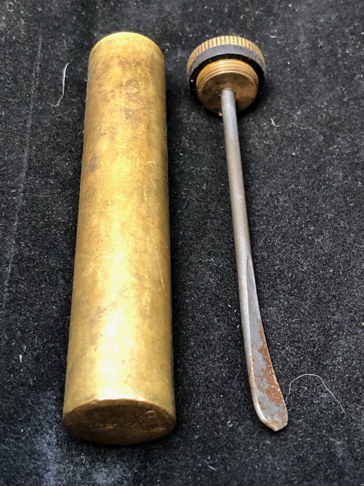Original WW1 British Army SMLE Enfield Brass Oil Bottle - J.J.B Maker Marked - The Militaria Shop