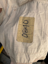 Lade das Bild in den Galerie-Viewer, Gulf War US Army DCU Camouflaged Combat Field Coat/Jacket - 44 inch Chest - The Militaria Shop