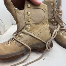 Charger l'image dans la galerie, British Army Surplus Brown/Tan Combat Boots - Meindl - Size UK 6 - The Militaria Shop