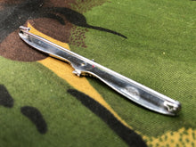 Charger l'image dans la galerie, Original WW2 British RAF Propeller Sweetheart Brooch Badge Tie Pin - The Militaria Shop