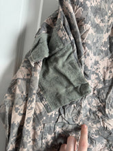 Load image into Gallery viewer, Surplus US Army ACU Combat Uniform Jacket-Large Regular - The Militaria Shop