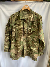 Charger l'image dans la galerie, British Army MTP Camouflaged Combat Jacket 2 Warm Weather -Grade 1- Size 170/96 - The Militaria Shop