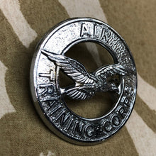 Load image into Gallery viewer, Genuine British Army Cap Badge - Air Training Corps - The Militaria Shop