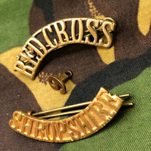 Lade das Bild in den Galerie-Viewer, Original WW1 British Army Red Cross Shoulder Title - Shropshire - The Militaria Shop