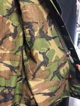 Load image into Gallery viewer, Genuine British Army Camouflage DPM Lightweight Jacket - Size 170/96 - The Militaria Shop