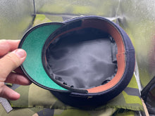 Charger l'image dans la galerie, Original British Army Royal Engineers Corps Peaked Cap - 58cm - The Militaria Shop