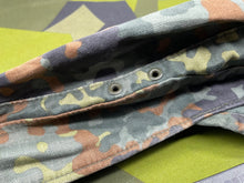 Charger l'image dans la galerie, Original Post WW2 German Army Flecktarn Camouflage Combat Ski Cap - Size 56 - The Militaria Shop