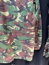 Lade das Bild in den Galerie-Viewer, Genuine British Army DPM Camouflaged Combat Field Jacket - Size 180/96 - The Militaria Shop