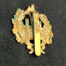Load image into Gallery viewer, Genuine WW2 British Army Brass Cap Badge - Essex Regiment - The Militaria Shop