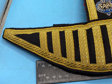 Lade das Bild in den Galerie-Viewer, Pair of Original British Army Grenadier Guards Bandsman's Epaulettes / Wings - The Militaria Shop