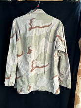 Charger l'image dans la galerie, Gulf War US Army DCU Camouflaged Combat Field Coat/Jacket - Large/Long - The Militaria Shop