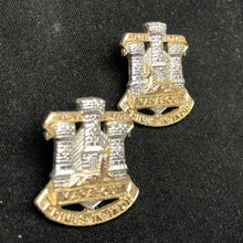 Charger l'image dans la galerie, Original British Collar Badge Pair - Dorset Regiment - The Militaria Shop