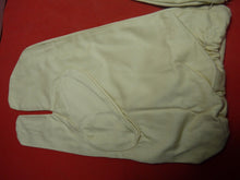 Charger l'image dans la galerie, Original WW2 British Army Gunners Winter White Gloves - Dated 1941 - The Militaria Shop