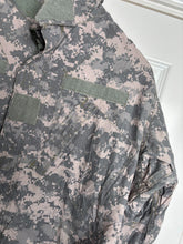 Load image into Gallery viewer, Surplus US Army ACU Combat Uniform Jacket-Medium Regular - The Militaria Shop